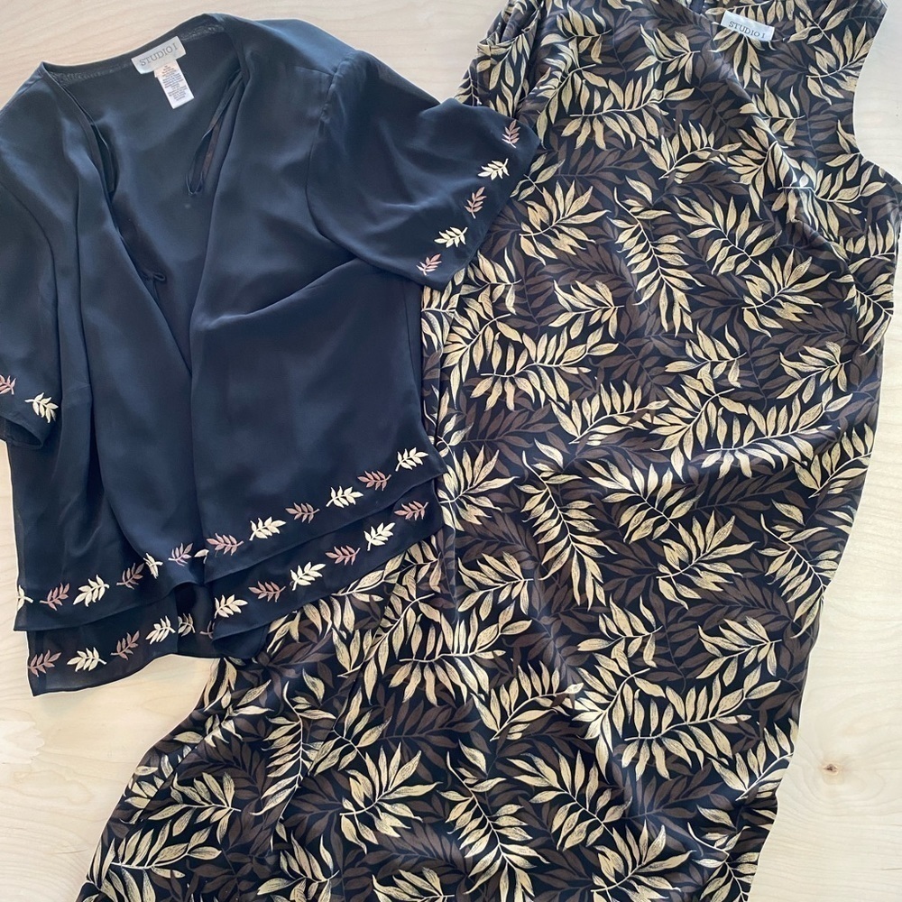 Studio I Sleeveless Dress with Cardigan size 18 W (ES)